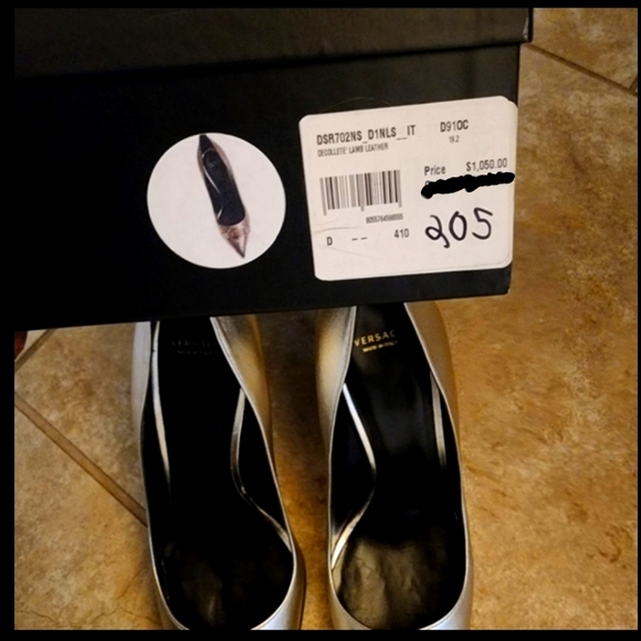 Versace Pumps - Picture 3 of 4